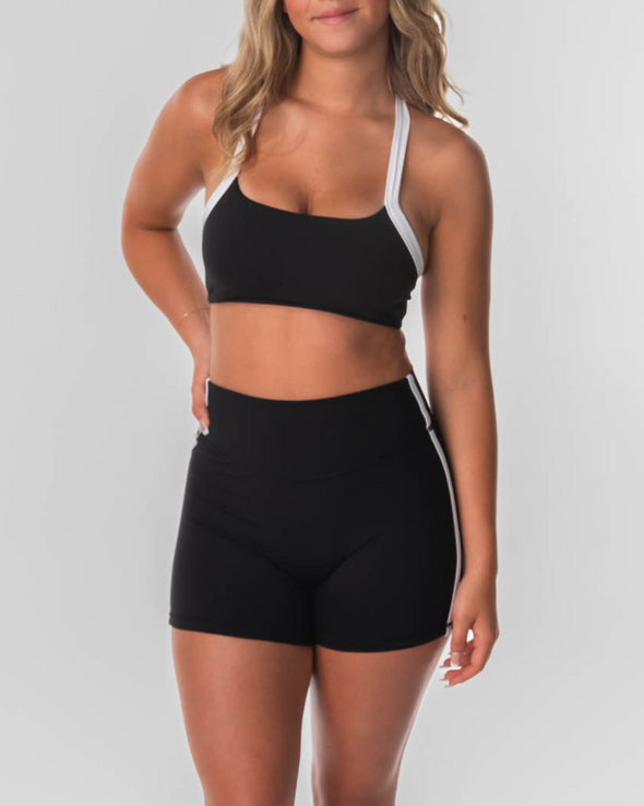 Stride Midi Shorts